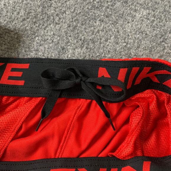 Nike Shorts Mens S Small Red Totality Dri Fit Unlined Versatile Gym Train Run - Picture 8 of 14